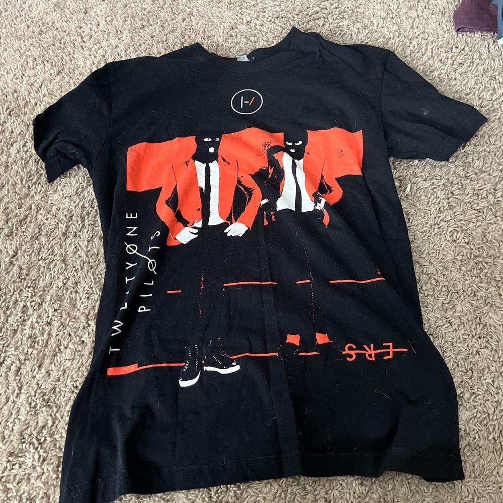 21 pilots - Picture 1 of 1